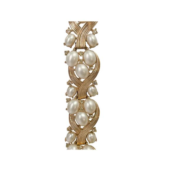 1960s Trifari Gold Plate Faux Pearl White Crystal Gorgeous Glam Link Bracelet - Picture 3 of 6